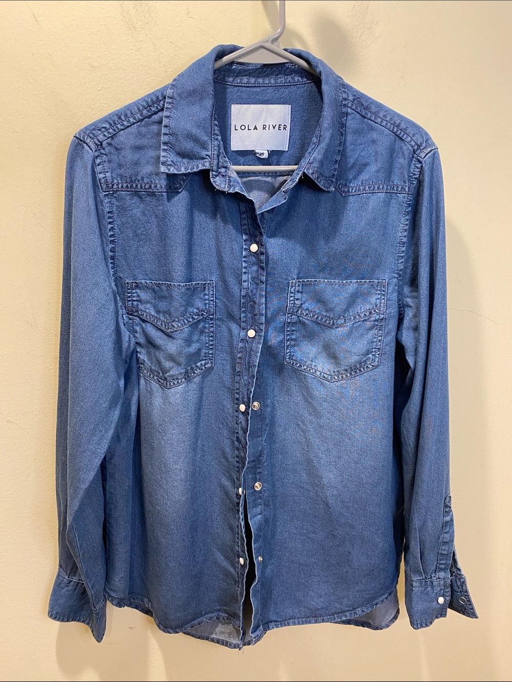 Lola River Denim Button-Up Shirt in Medium Blue Sz M